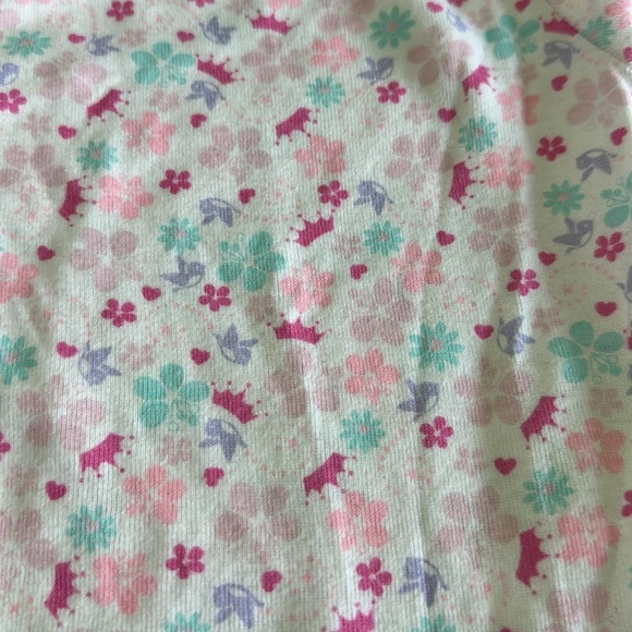 Disney - Newborn Pink Floral Baby Short Sleeve Bodysuit Onesie - Picture 2 of 3